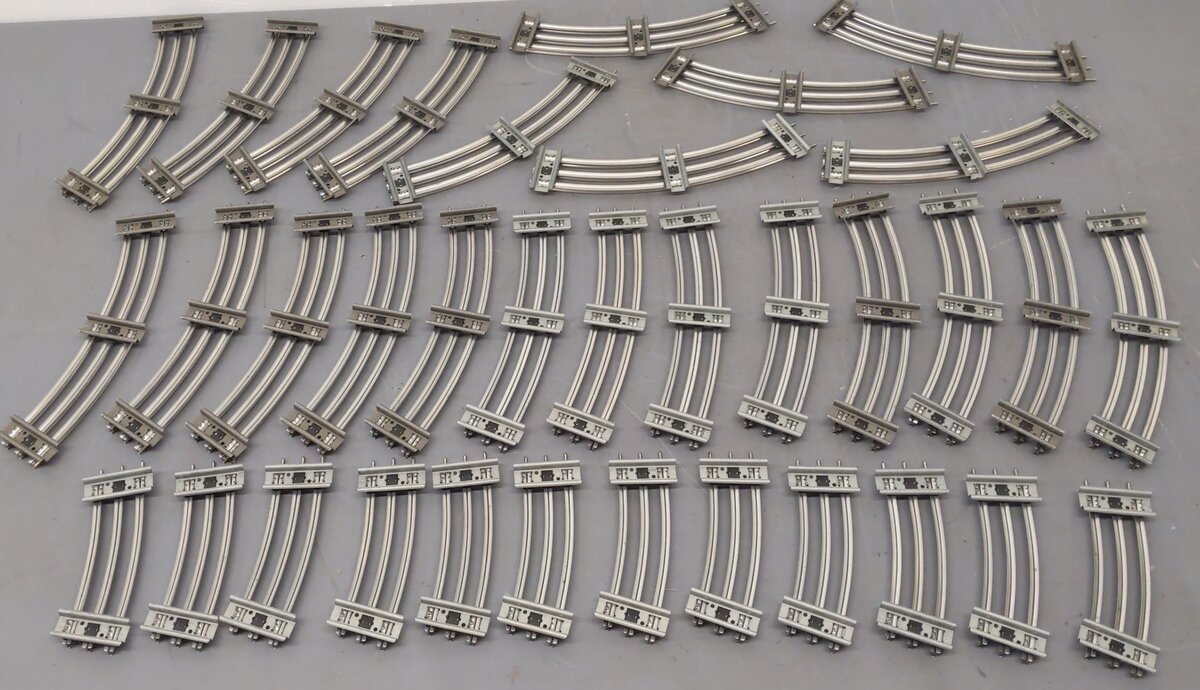Lionel O Gauge Curved & Half-Curved Track Sections 6-65504, 6-65501 (35) VG