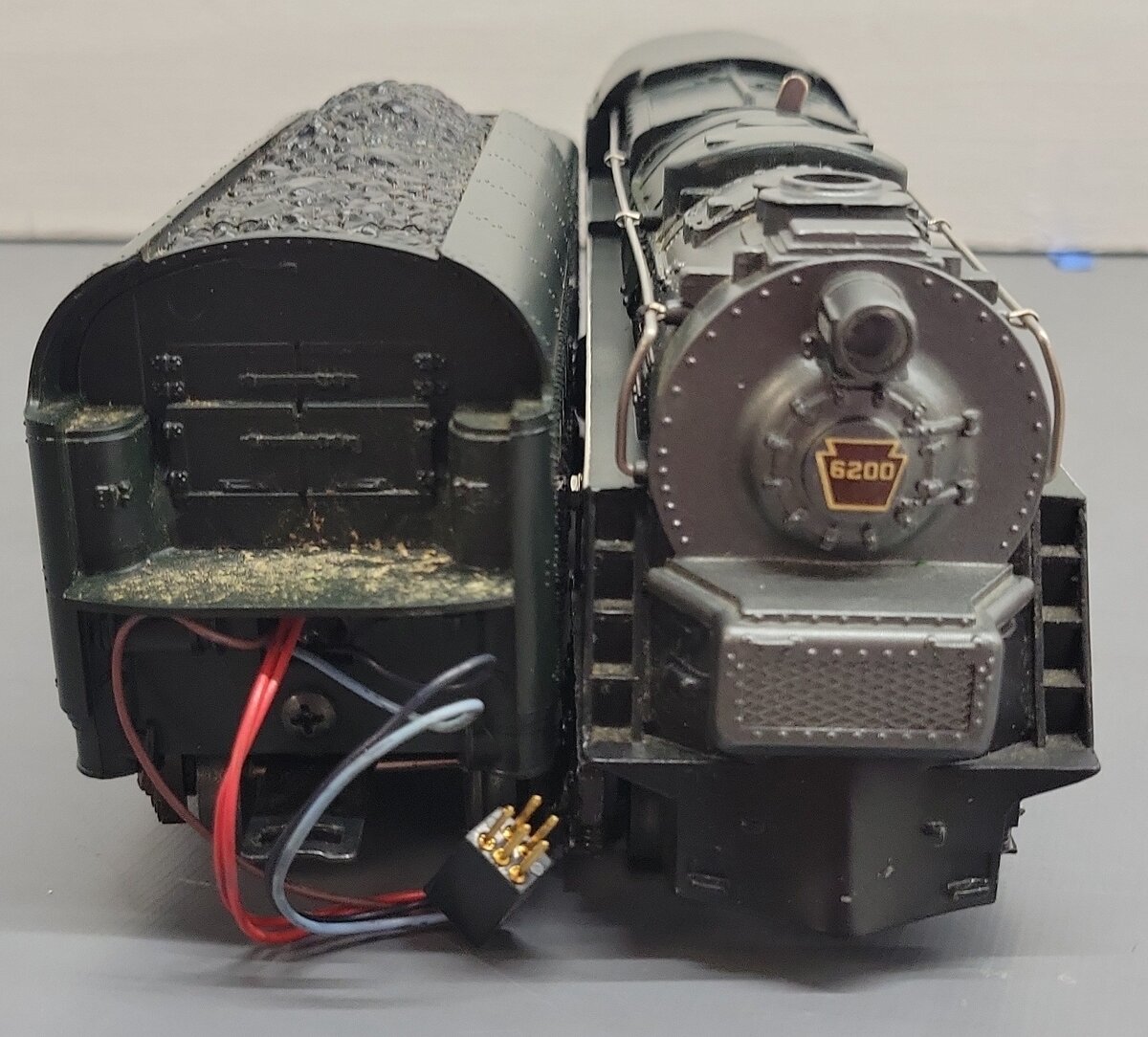 Lionel 6-8404 O Gauge PRR 6-8-6 S-2 Turbine Steam Locomotive & Tender #6200 EX/Box