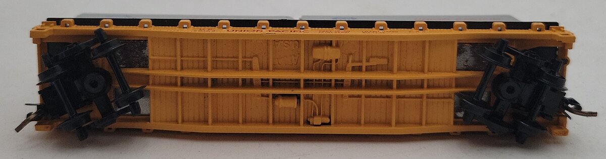 Atlas 3746 N Scale Union Pacific Piggyback Flatcar w/ 24' Trailer #59163 EX/Box