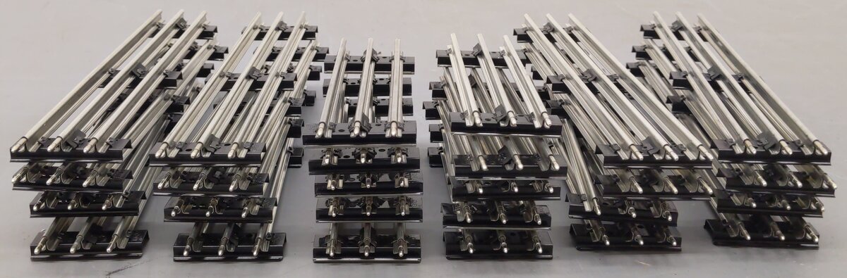 Lionel O Gauge Straight Track Sections 6-65500, 6-65505 [26] VG