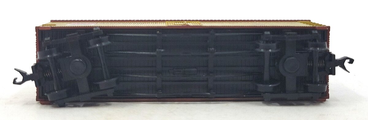Roundhouse 8709 N Scale Carnation Milk Billboard Reefer #4201 LN/Box