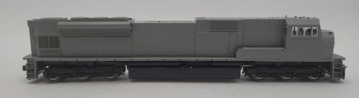 Kato 37-6350 HO Scale Undecorated EMD SD90/43MAC Diesel Locomotive EX/Box