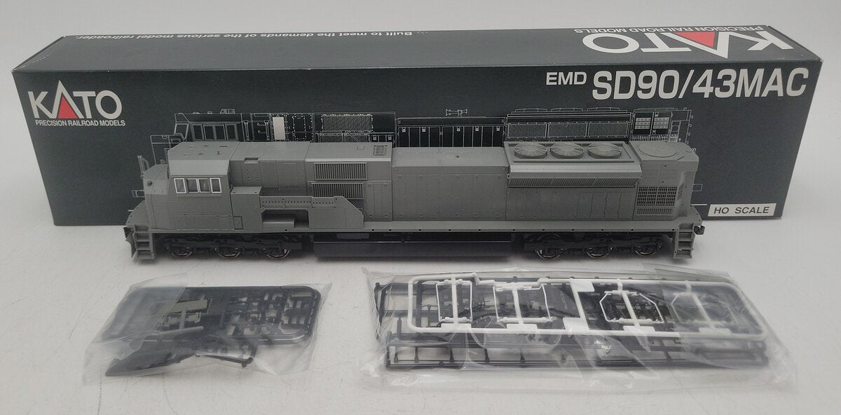 Kato 37-6350 HO Scale Undecorated EMD SD90/43MAC Diesel Locomotive EX/Box