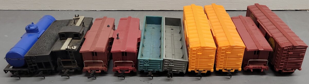 Marx HO Gauge Assorted Freight Cars 2226, 25000, 630, 1961, 174853, 36000 [11] VG