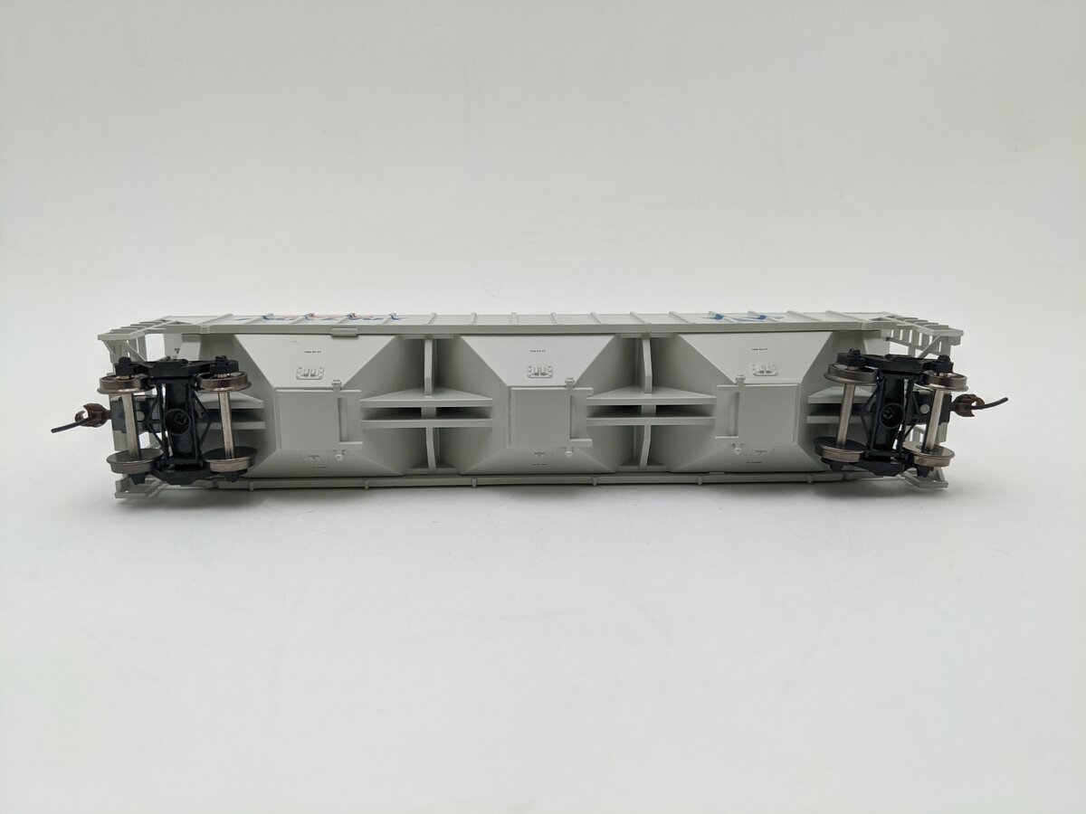 Athearn RND1194 HO Scale American Car & Foundry Centerflow Hopper #54031 LN/Box