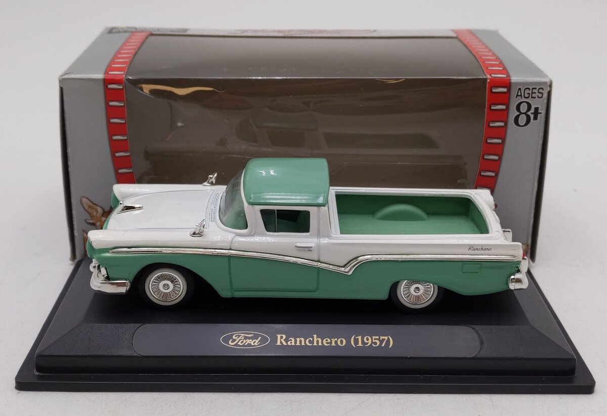 Road Signature 94243 1:43 Diecast Mint Green & White 1957 Ford Ranchero LN/Box