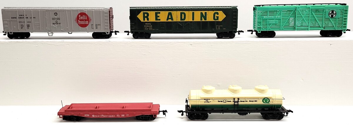 Bachmann & Others HO Scale Assorted Freight Cars [5] EX