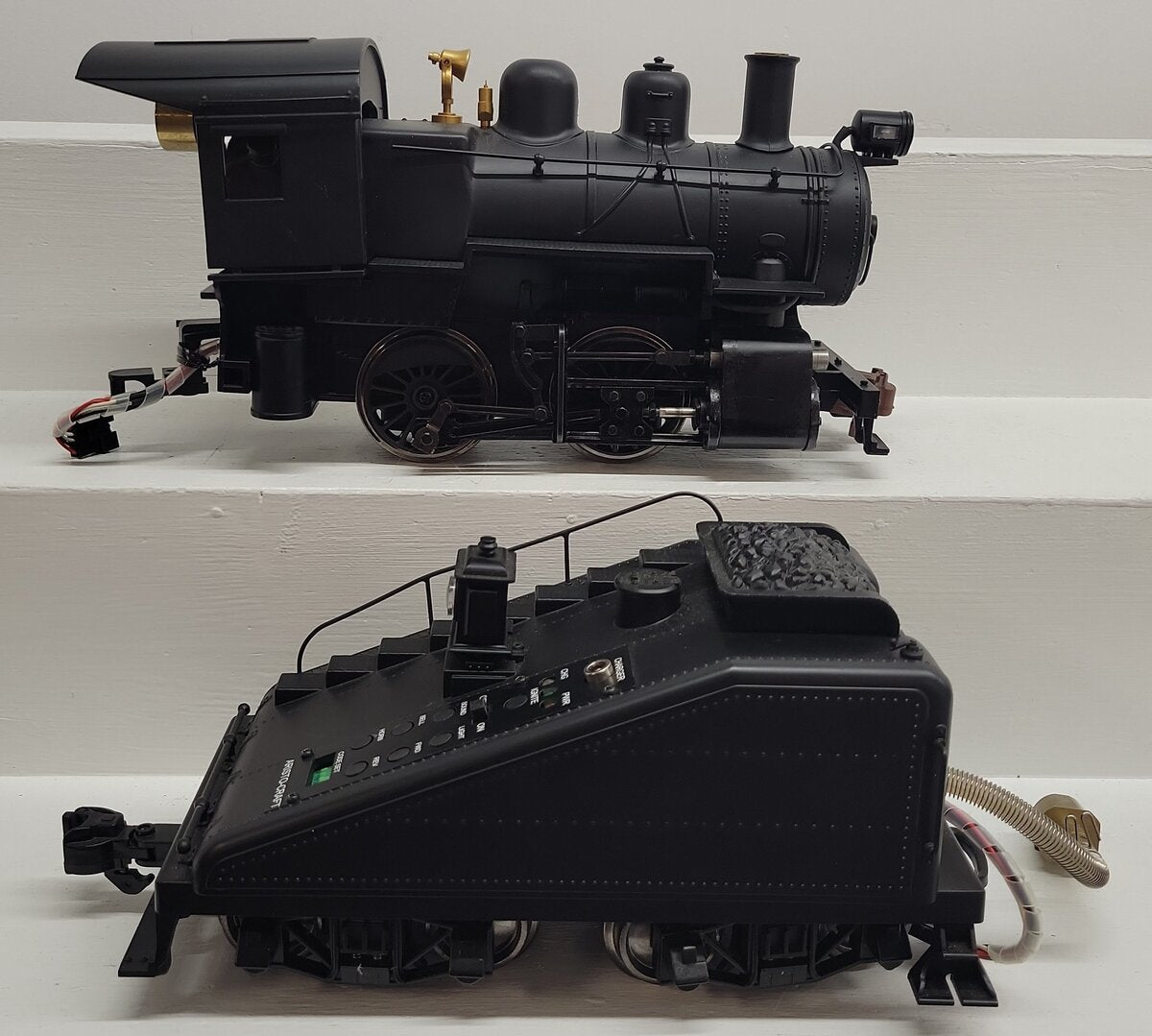 Aristo-Craft 84200-01 G DRGW 0-4-0 Live Steam Locomotive & Tender #210 EX/Box