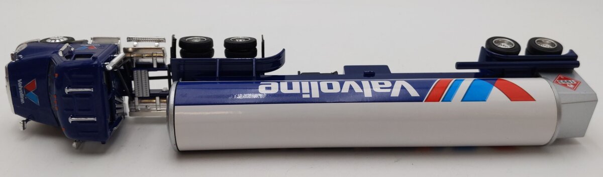 Menards 279-3547 1:64 Scale Gold Line Diecast Valvoline Tractor W/Tanker Trailer LN/Box