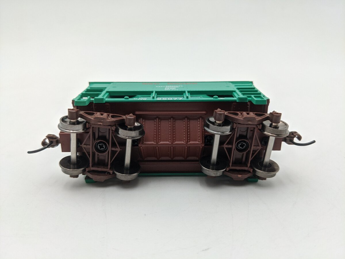 Roundhouse 87170 HO Scale Great Northern 24' Ribbed Ore Car w/Load #95077