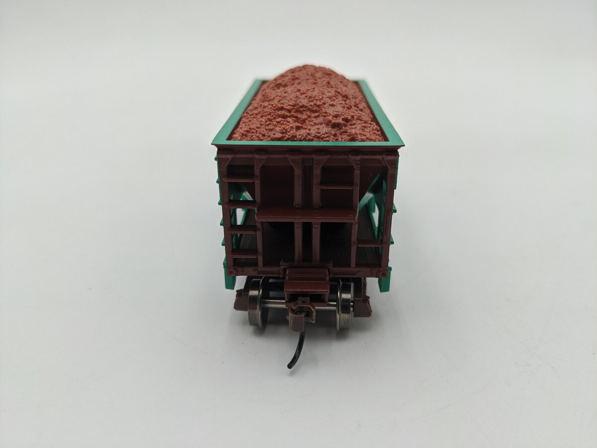 Roundhouse 87170 HO Scale Great Northern 24' Ribbed Ore Car w/Load #95077 LN/Box