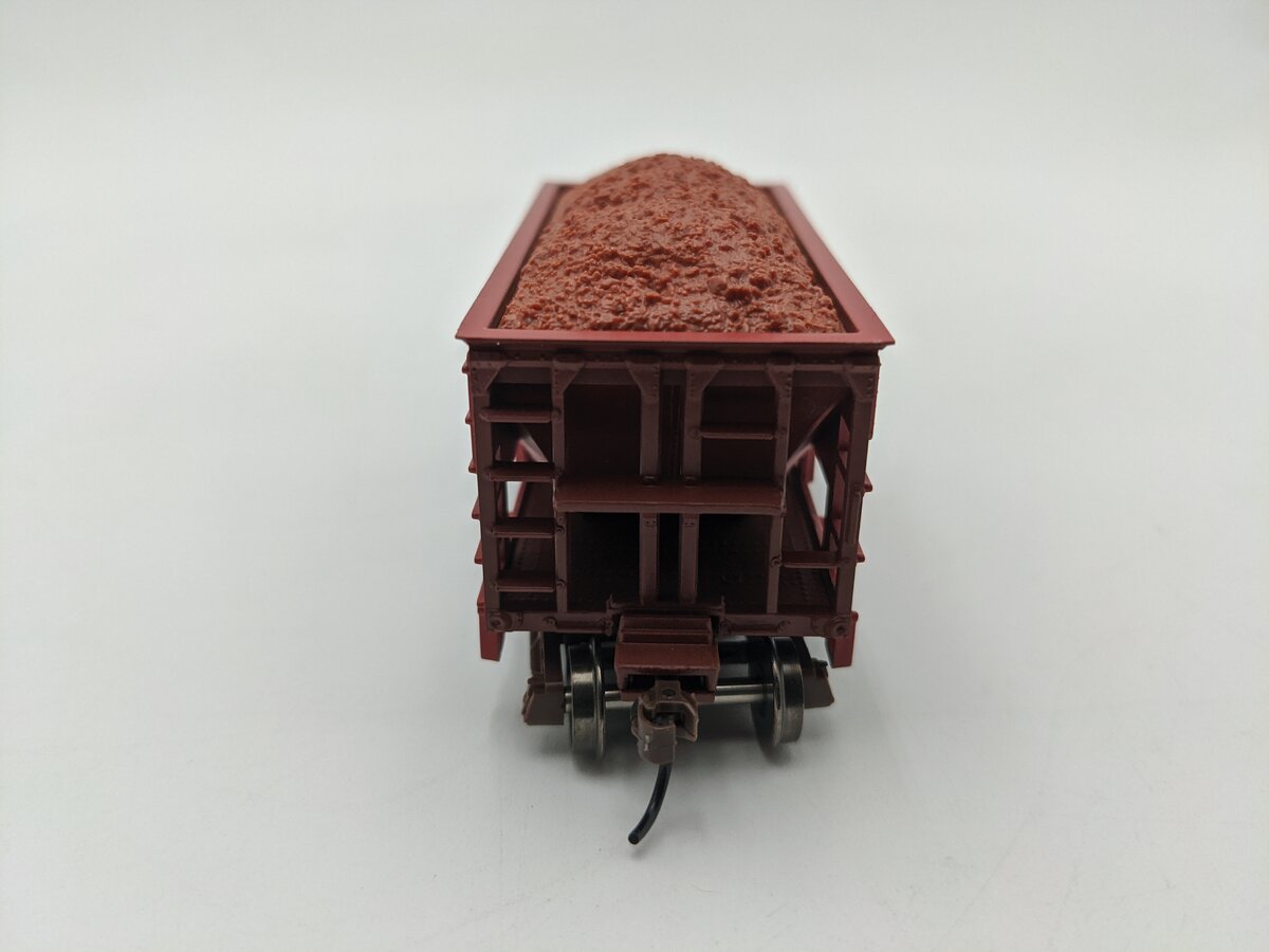 Roundhouse 87205 HO Scale Great Northern 24' Ribbed Ore Car w/Load #93793