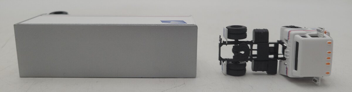 Athearn 93252 HO Scale USPS Truck and Trailer EX