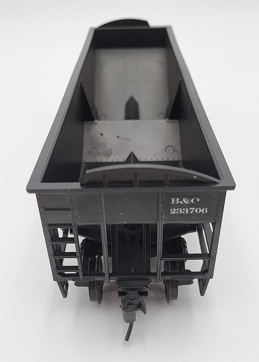Weaver O Scale Baltimore and Ohio Hopper Car #233706 2-rail EX/Box