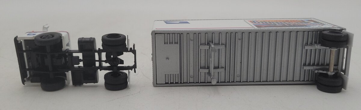 Athearn 93407 HO Scale USPS Truck and Trailer - Connecticut EX