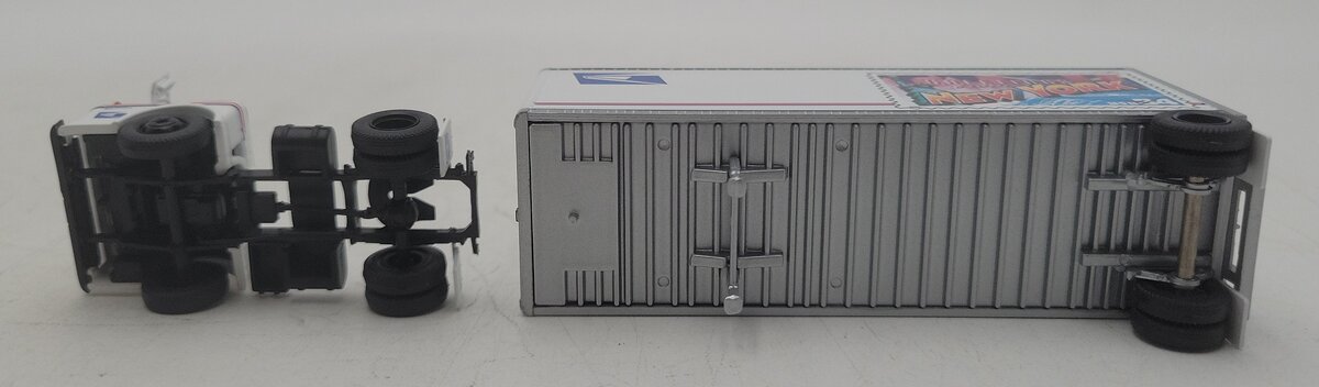 Athearn 93432 HO Scale USPS Tractor & 28' Pup Trailer - New York EX
