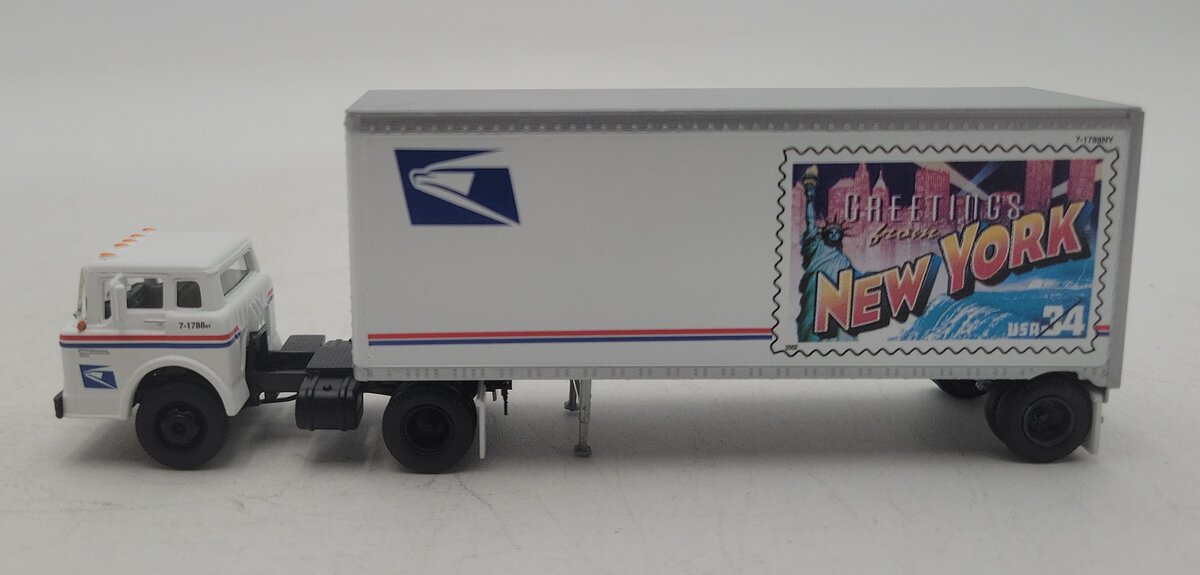Athearn 93432 HO Scale USPS Tractor & 28' Pup Trailer - New York EX