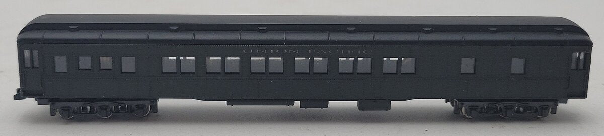 Rivarossi N Scale Union Pacific Diner Passenger Car EX