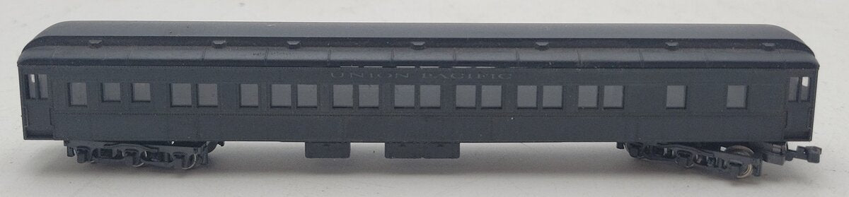 Rivarossi N Scale Union Pacific Diner Passenger Car EX