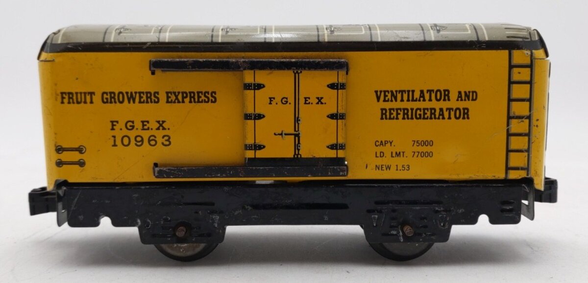 Marx 10963 Vintage O Fruit Growers Express Tin Litho Boxcar