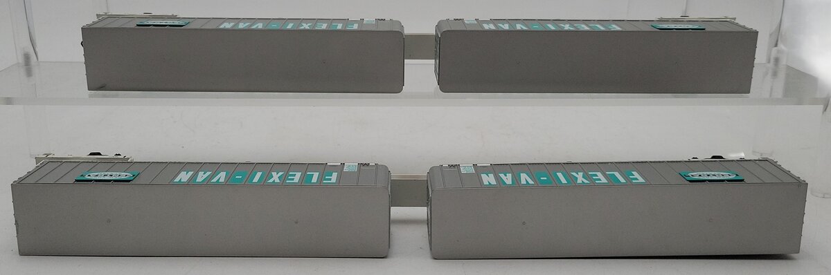 Walthers 932-240852 HO NYC Gold Mark III Flexi-Van Flat w/Trailers (Set of 2) EX