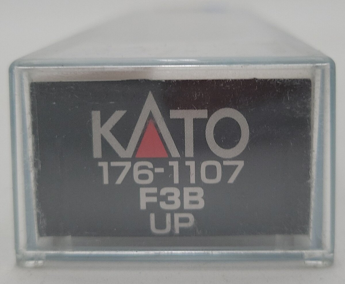 Kato 176-1107 N Union Pacific F3 B Unit Diesel Locomotive #1402B EX/Box