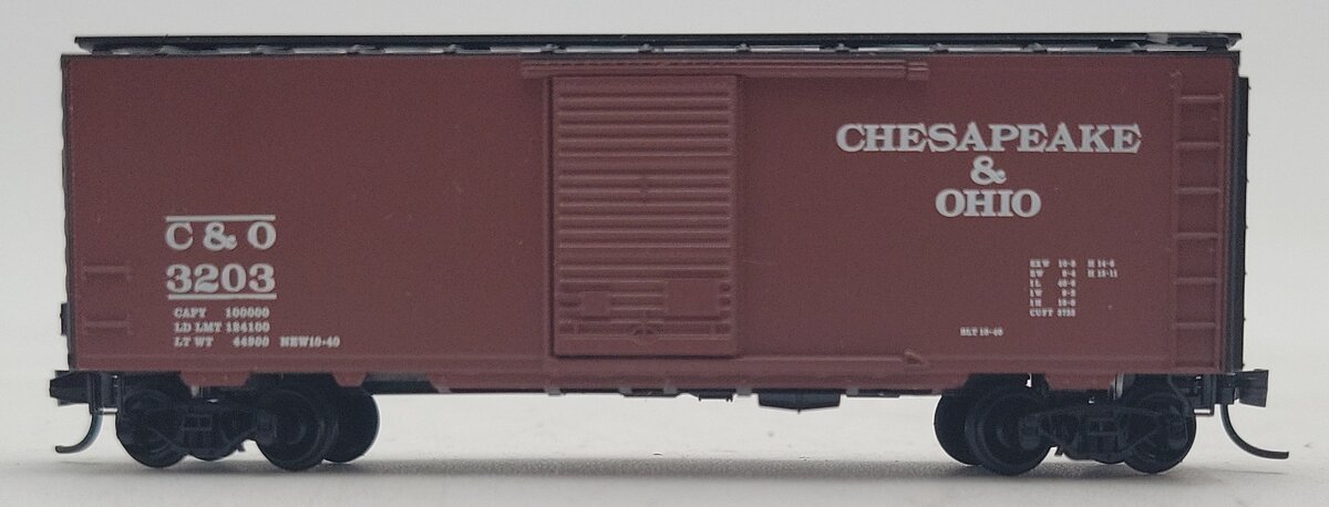 Micro-Trains 02000276 N C&O 40' Standard Sliding Door Boxcar #3203 LN/Box