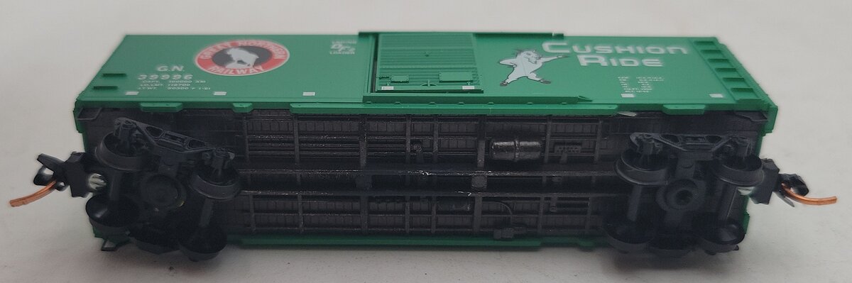 Micro-Trains 02000680 N Great Northern 40' Standard Single Door Boxcar #39996 LN/Box