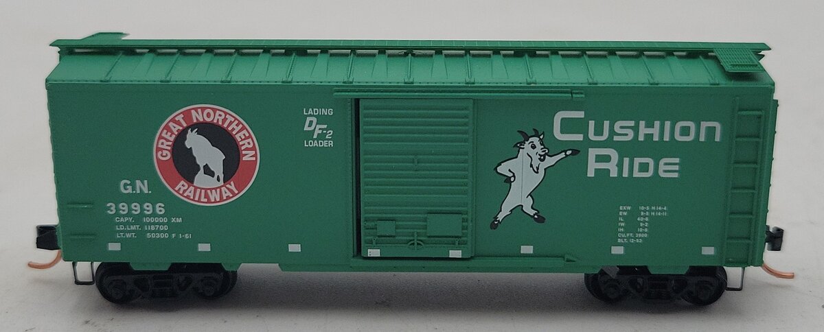Micro-Trains 02000680 N Great Northern 40' Standard Single Door Boxcar #39996 LN/Box