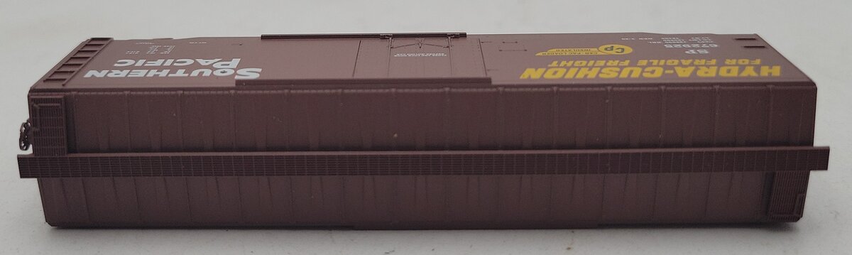 Micro-Trains 03200160 N Scale Southern Pacific 50' Standard Box Car #672925 LN/Box