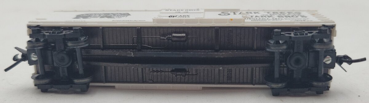 Micro-Trains 04200010 N Stark Trees 40' Double-Sheathed Wood Boxcar #24 EX/Box