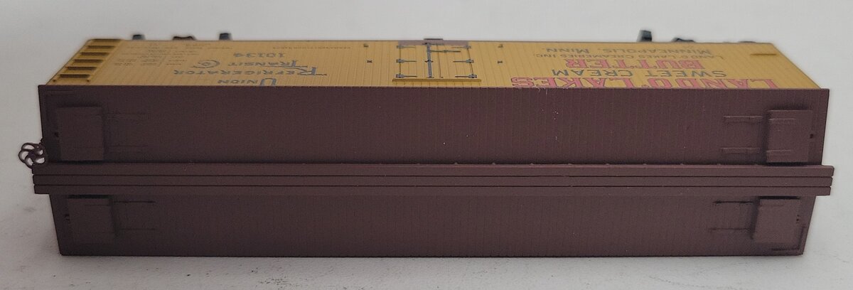 Micro-Trains 04900470 N Land O' Lakes 40' Double Sheathed Wood Reefer #10134 LN/Box