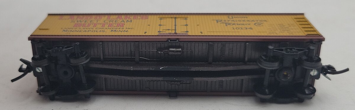Micro-Trains 04900470 N Land O' Lakes 40' Double Sheathed Wood Reefer #10134 LN/Box