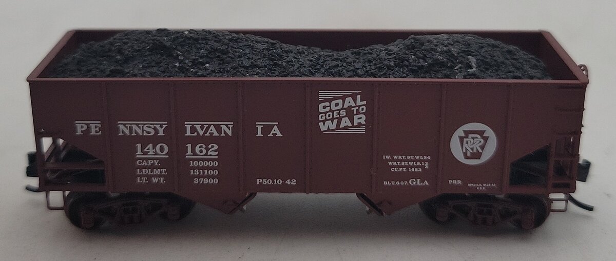 Micro-Trains 05600270 N Pennsylvania 33' Twin Bay Rib Side Hopper #140162 EX/Box