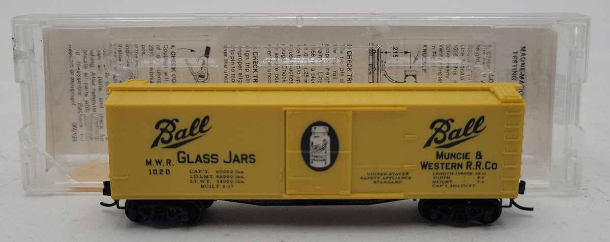 Micro-Trains 04200030 N MWR Ball Glass Jars 40' Dbl Sheathed Wood Boxcar #1020 EX/Box