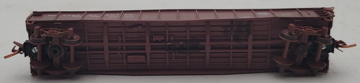 Micro-Trains 04600281 N SP 50' Fishbelly Side Gondola w/Drop Ends & Load #160192 LN/Box