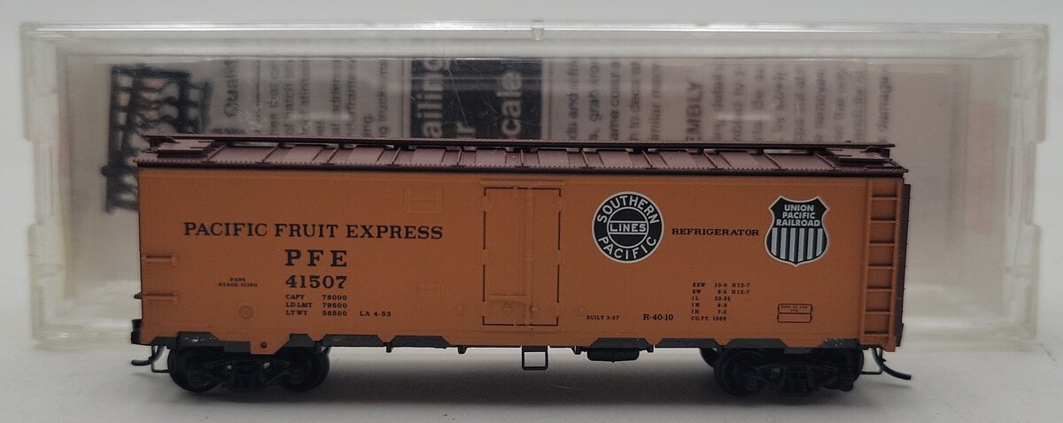 Micro-Trains 05900520 N Pacific Fruit Express 40' Steel Side Ice Reefer #41507 LN/Box