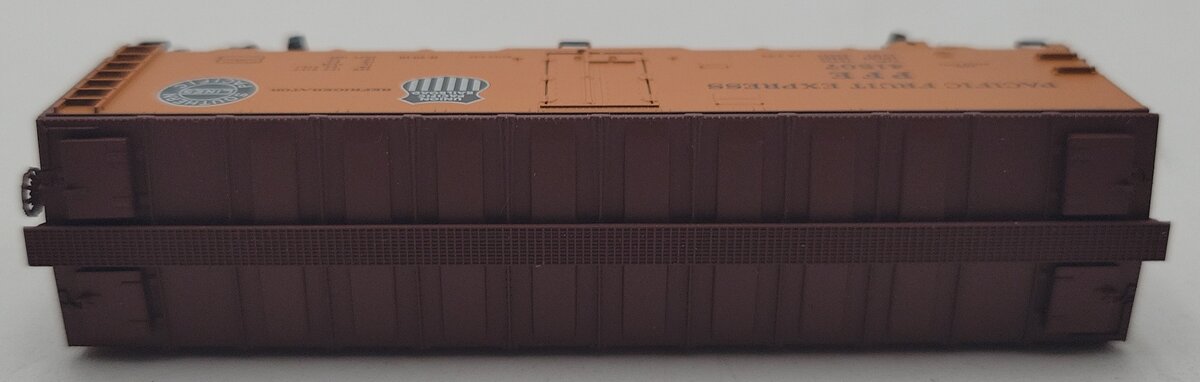 Micro-Trains 05900520 N Pacific Fruit Express 40' Steel Side Ice Reefer #41507 LN/Box