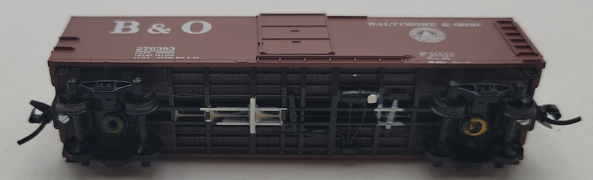 Micro-Trains 12000240 N B&O 40' Flat Panel Roof Single Door Boxcar #276383 EX/Box