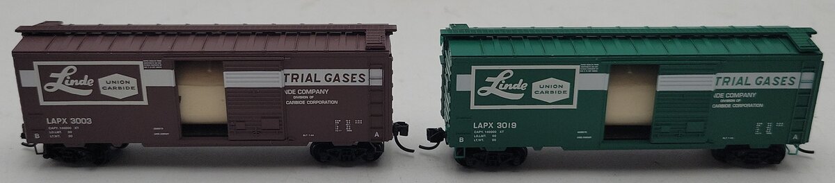 Micro-Trains 12-07 N Scale MTL Special Run 12-07 Linde/Union Carbide (Pack of 2) EX/Box