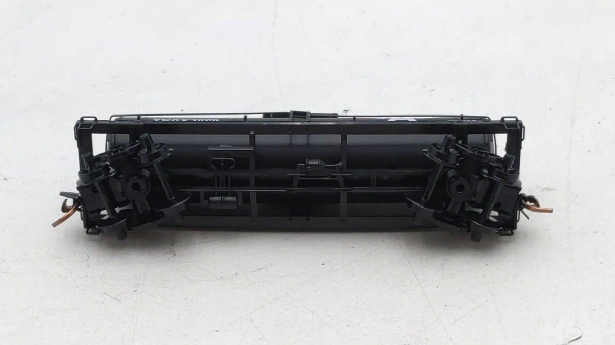 Micro-Trains 06500480 N Tide Water Oil Company 39' Single Dome Tank Car #1383 LN/Box