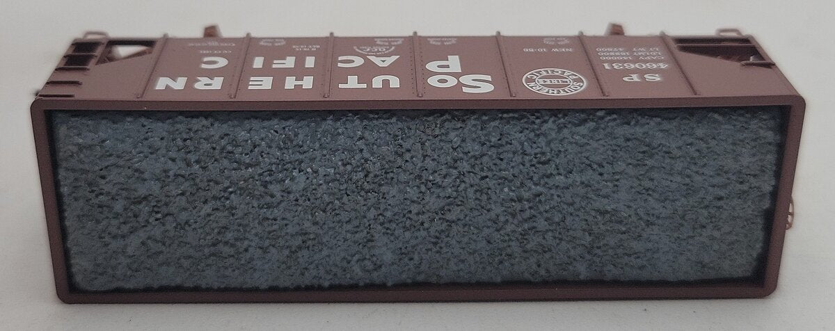 Micro-Trains 05653340 N SP 33' Rib Sides Twin Bay Hopper with Coal Load #460631 LN/Box