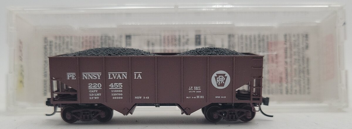 Micro-Trains 05600060 N Pennsylvania 33' Twin Bay Rib Side Hopper #220455 LN/Box