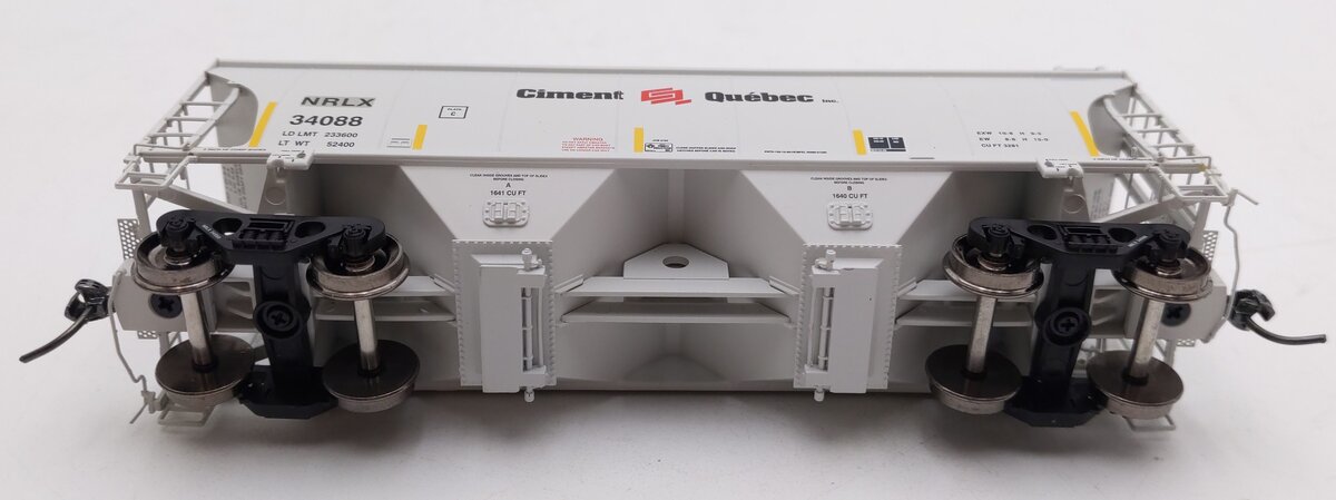 American Limited Models 1086 HO NRLX Ciment Québec 2-Bay Covered Hopper #34088 LN/Box