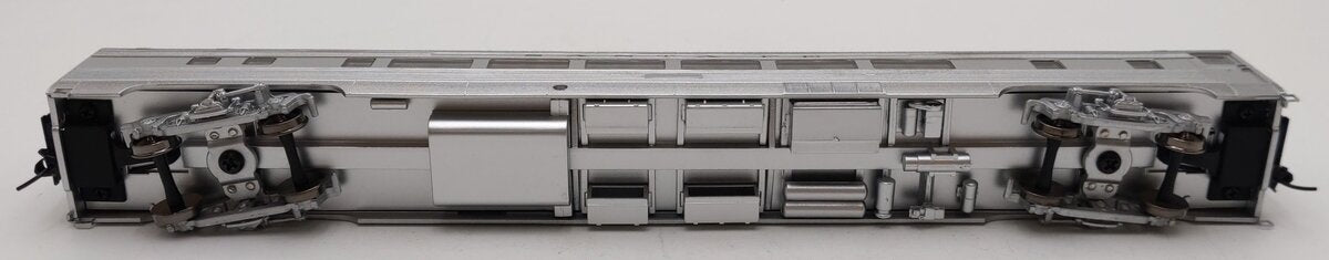Walthers 932-6385 HO Scale Santa Fe 85` Budd 52-Seat Coach Passenger Car EX/Box