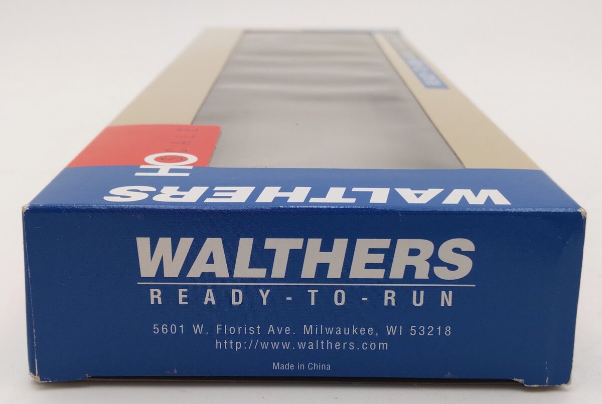 Walthers 932-9005 HO Scale Santa Fe Super Chief P-S 4-4-2 Sleeper EX/Box