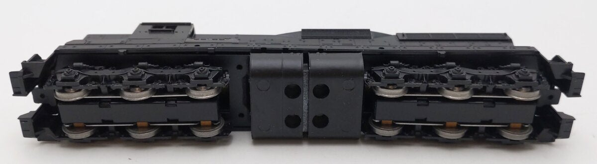 Athearn 3800 HO Scale Undecorated SD-9 Powered Diesel Locomotive EX/Box