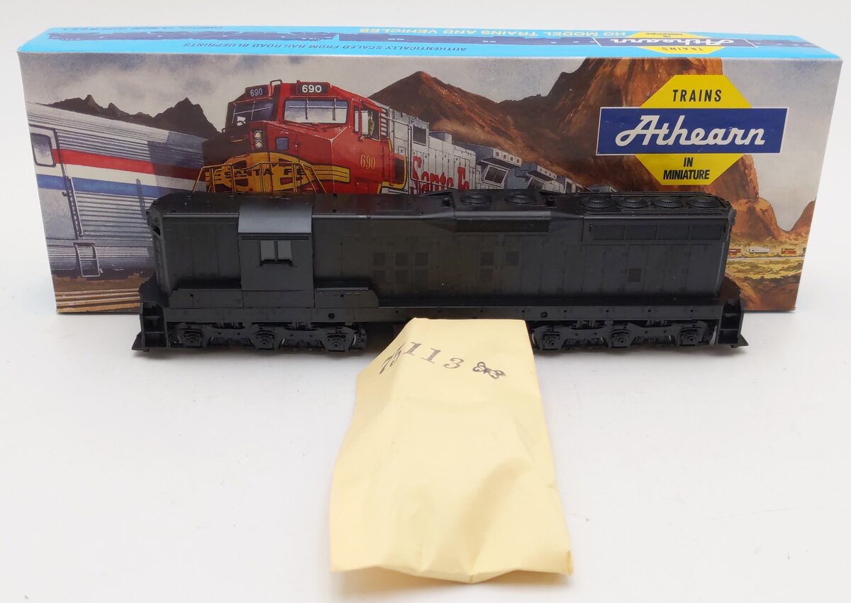 Athearn 3800 HO Scale Undecorated SD-9 Powered Diesel Locomotive EX/Box