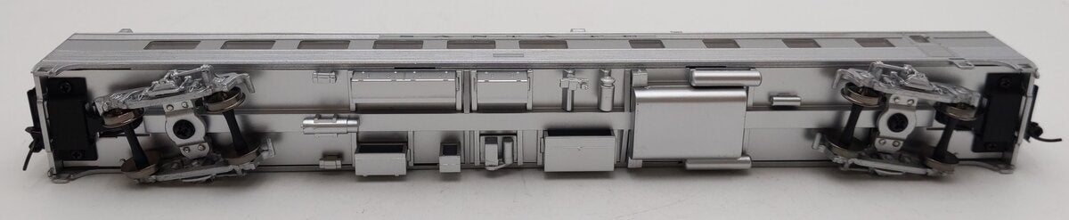 Walthers 932-6325 HO Scale Santa Fe 85' Budd Grill Diner Car LN/Box