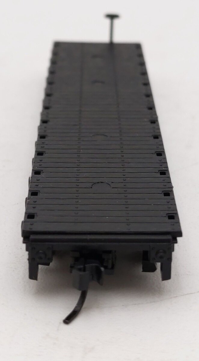 Atlas 38034 N Scale Chesapeake & Ohio 50' Flatcar w/Stakes #80485 EX/Box